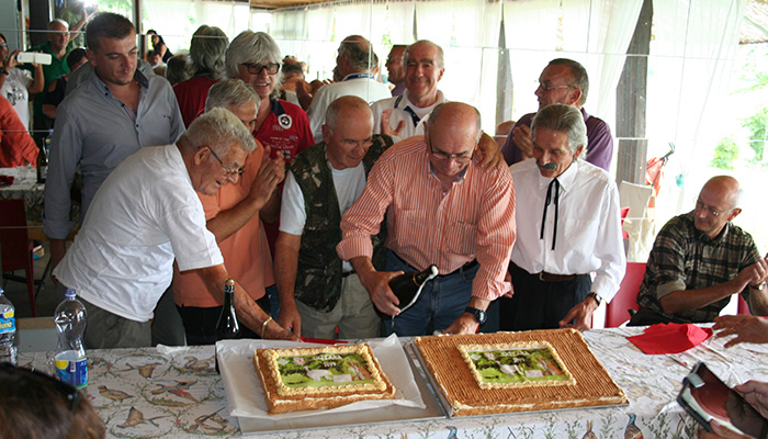 da Sx. Il cuoco Roberto, i giudici Dragan M., Braga, Sormaz, i consiglieri Lui r., Guerra, Riccardi, Mingori, il giudice  Mitrovic D. e Ing. Corradini pers. ATC2